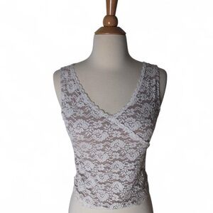 ✨ 5 for $20 - L’Intimates White Lace Sleeveless Top